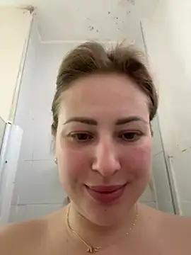 Snapshot of AlisaWhite chatting on February 9, 2026, 2:10 pm AlisaWhite online show from February 9, 2026, 2:10 pm