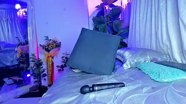 jenndy lockhart online show from March 3, 2025, 4:36 am