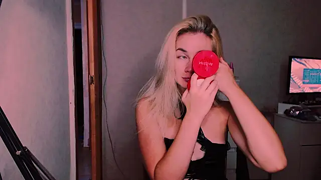 xxxcharismaaa online show from September 16, 2025, 8:10 pm