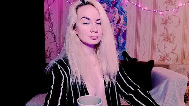 xxxcharismaaa online show from May 31, 2026, 6:09 pm
