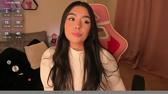 shantall vidales  online show from January 7, 2025, 8:34 am