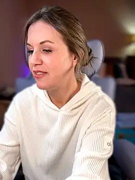 MaiseKnox online show from March 7, 2026, 7:55 pm