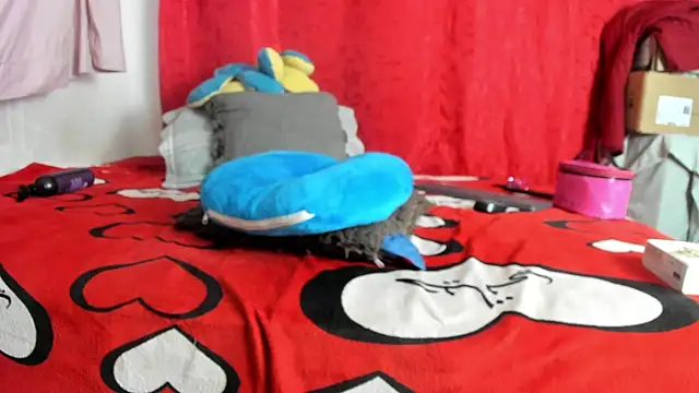 BlowMommy  online show from November 13, 2025, 12:31 am