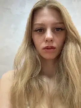 AnikaBest online show from March 26, 2026, 11:32 pm