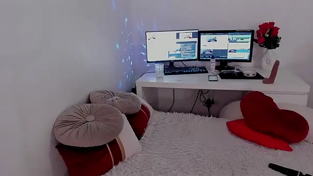 aryahunt1 online show from March 21, 2025, 10:28 am