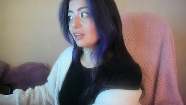 Sammysammy  online show from April 13, 2026, 3:01 am