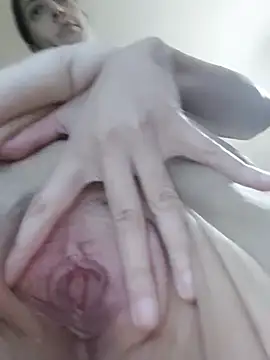 JoLeNe27 online show from November 25, 2025, 4:23 am