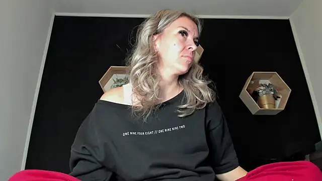 Alesys69 online show from October 30, 2025, 11:38 pm