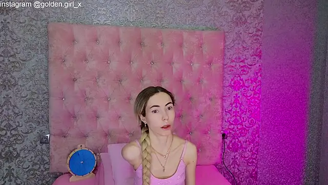 Akilla Queen online show from March 13, 2026, 1:56 am