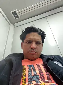 tattoopervert online show from October 10, 2025, 7:29 am