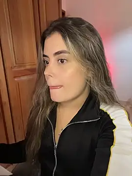 Miss valeriaa online show from April 19, 2026, 4:17 pm