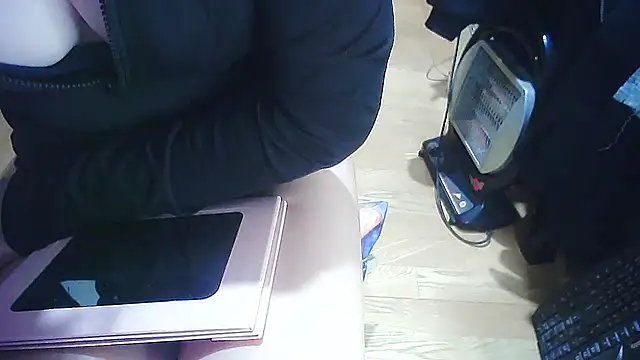 Snapshot of cindy01113520 chatting on January 30, 2025, 12:50 am cindy01113520 online show from January 30, 2025, 12:50 am