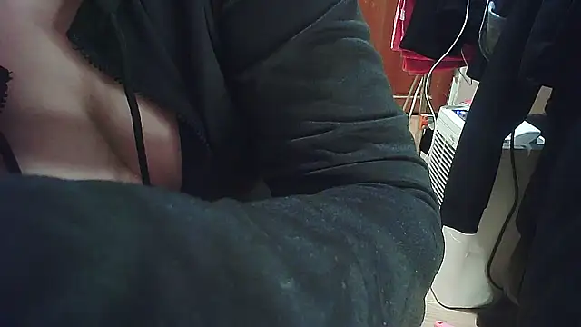 Snapshot of cindy01113520 chatting on March 5, 2025, 8:42 pm cindy01113520 online show from March 5, 2025, 8:42 pm