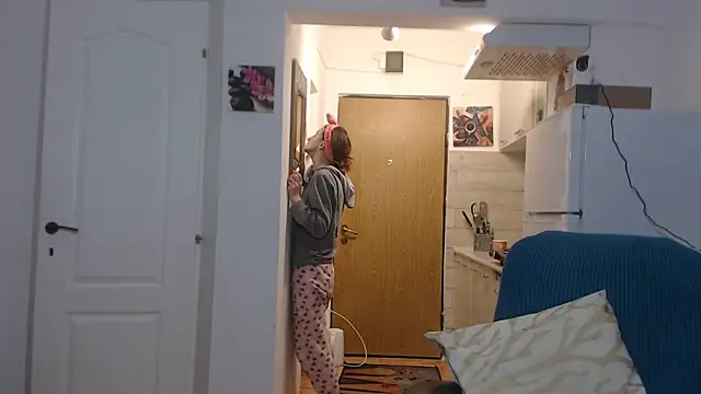 simyhvn online show from February 7, 2025, 5:10 am