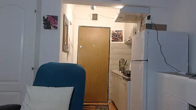 simyhvn online show from February 11, 2025, 5:26 am