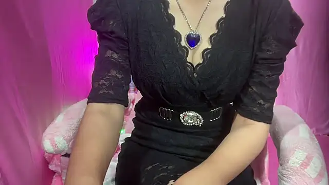 Queen Angelena online show from January 1, 2025, 3:46 pm