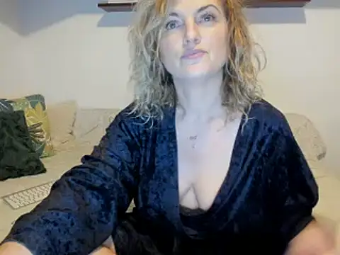 Jadore able online show from March 12, 2025, 3:24 am