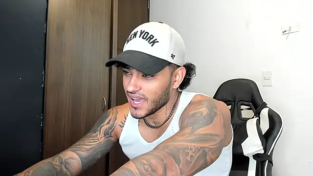 Alessandro Vanni online show from December 9, 2024, 1:45 pm