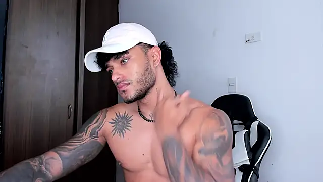 Alessandro Vanni online show from December 11, 2024, 12:12 pm