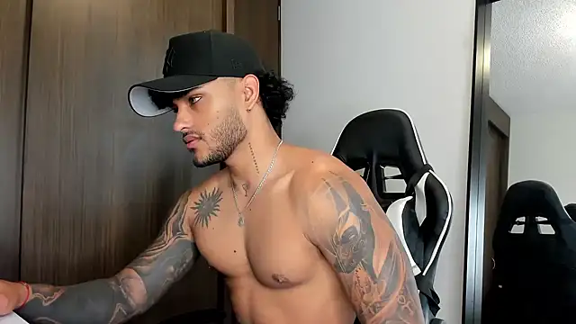 Alessandro Vanni online show from December 27, 2024, 3:26 pm