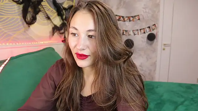 sunny girl4 online show from October 25, 2025, 4:35 pm