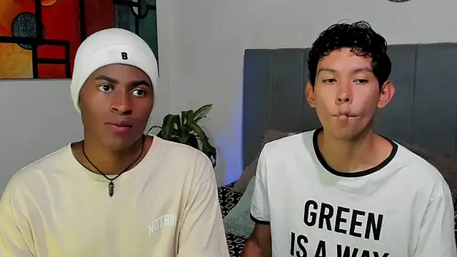 CrissBrownxxx online show from October 22, 2025, 1:28 am