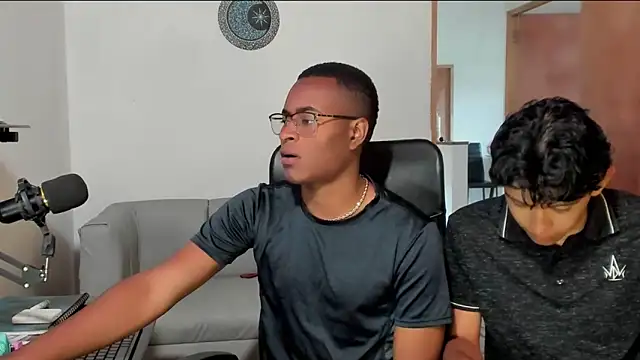 CrissBrownxxx online show from February 7, 2026, 5:16 pm