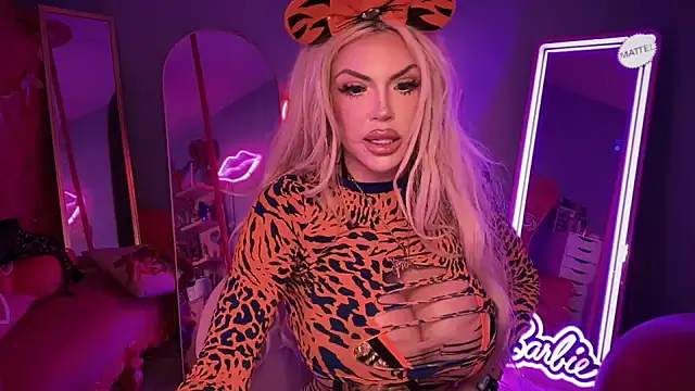 bimbotwerkqueen online show from November 1, 2025, 10:39 am