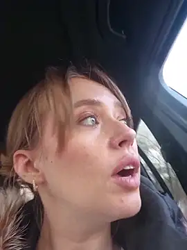 PrettieKate online show from March 4, 2026, 12:33 pm