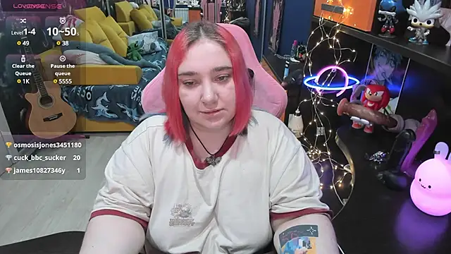 Softie Sofy online show from March 15, 2025, 6:36 am