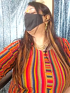 cute-tanvi online show from February 12, 2025, 5:15 am