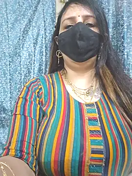 cute-tanvi online show from February 24, 2025, 1:24 am