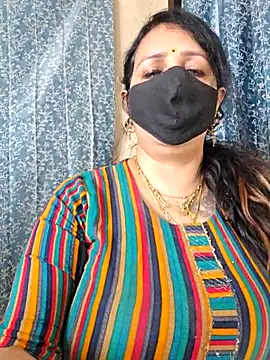 cute-tanvi online show from March 21, 2025, 7:22 am