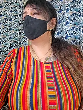 cute-tanvi online show from September 12, 2025, 2:00 am