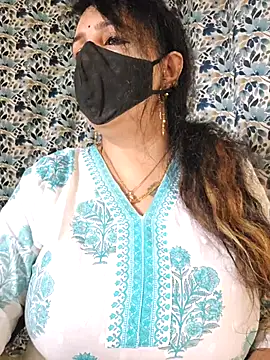 cute-tanvi online show from September 16, 2025, 1:17 am