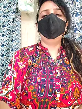 cute-tanvi online show from September 18, 2025, 1:18 am