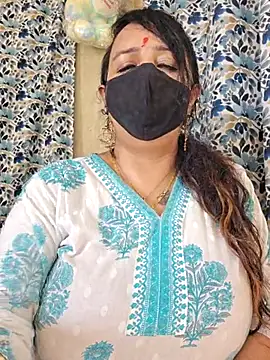 cute-tanvi online show from September 22, 2025, 2:35 am