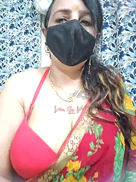 cute-tanvi online show from October 9, 2025, 12:41 am