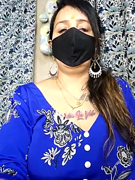 cute-tanvi online show from February 3, 2026, 2:53 am