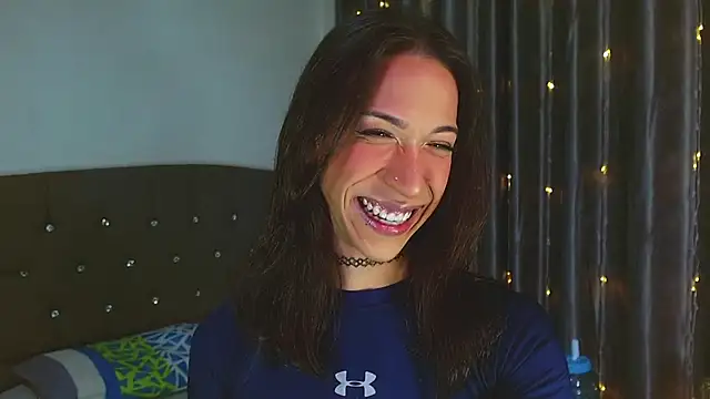 Kenisha Sweet online show from January 15, 2026, 1:43 am