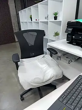 natural bigboobs online show from March 2, 2025, 3:27 pm