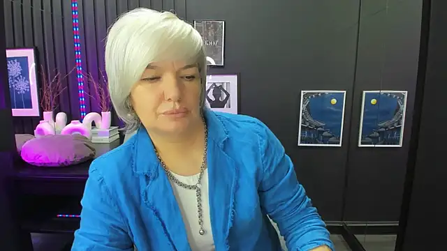 CarmenSoft online show from July 3, 2026, 8:48 pm