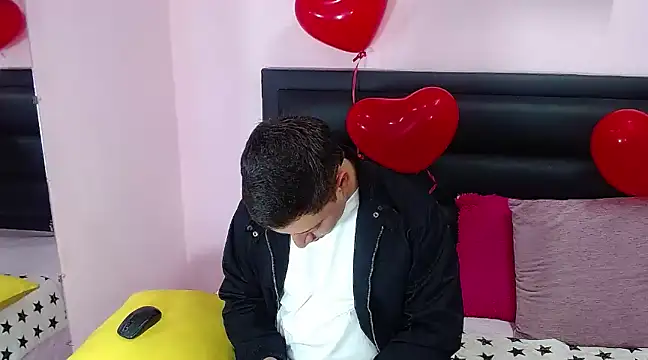 ares sexxx online show from February 14, 2025, 6:51 pm