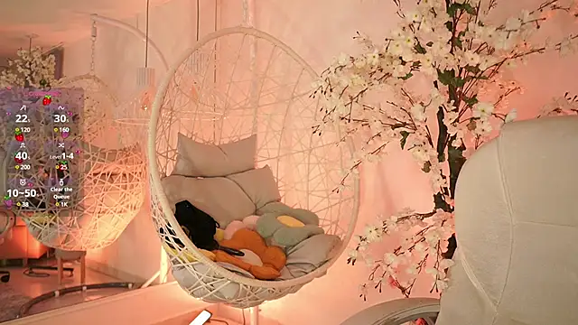 DalahiaRush online show from February 5, 2025, 2:37 pm