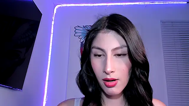 valeria gonzales  online show from March 15, 2025, 11:50 pm