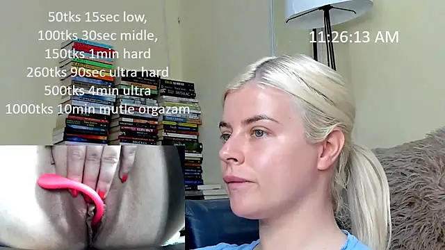 Snapshot of queenofthenighttt chatting on May 14, 2026, 9:27 am queenofthenighttt online show from May 14, 2026, 9:27 am