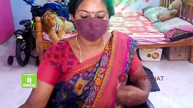 Snapshot of Novapol chatting on December 25, 2024, 8:39 pm Novapol online show from December 25, 2024, 8:39 pm