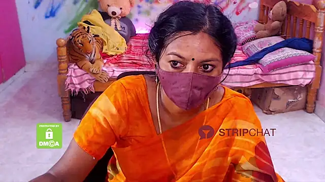 Snapshot of Novapol chatting on February 8, 2025, 1:11 am Novapol online show from February 8, 2025, 1:11 am