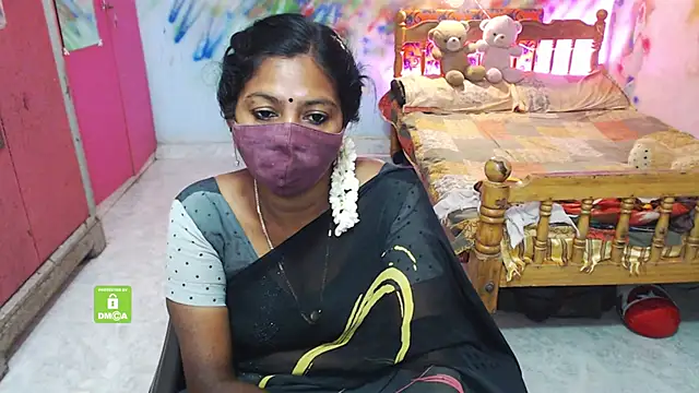 Snapshot of Novapol chatting on November 14, 2025, 6:12 am Novapol online show from November 14, 2025, 6:12 am