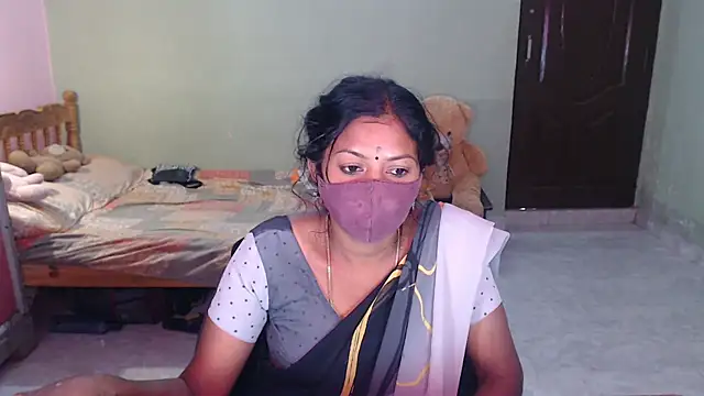 Snapshot of Novapol chatting on June 18, 2026, 1:59 pm Novapol online show from June 18, 2026, 1:59 pm